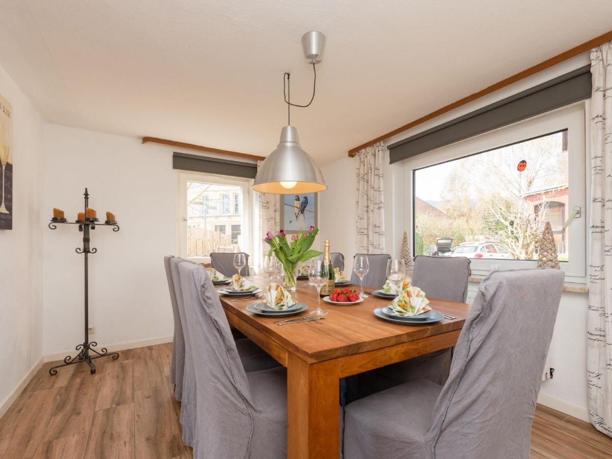 Modern Holiday Home Near River In Amelgatzen Emmerthal 외부 사진