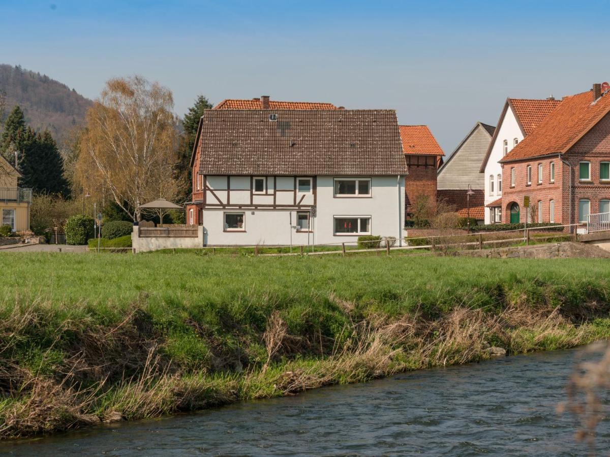 Modern Holiday Home Near River In Amelgatzen Emmerthal 객실 사진